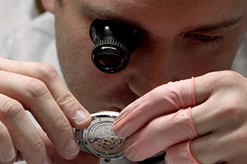 郑州百达翡丽手表官方售后洗油